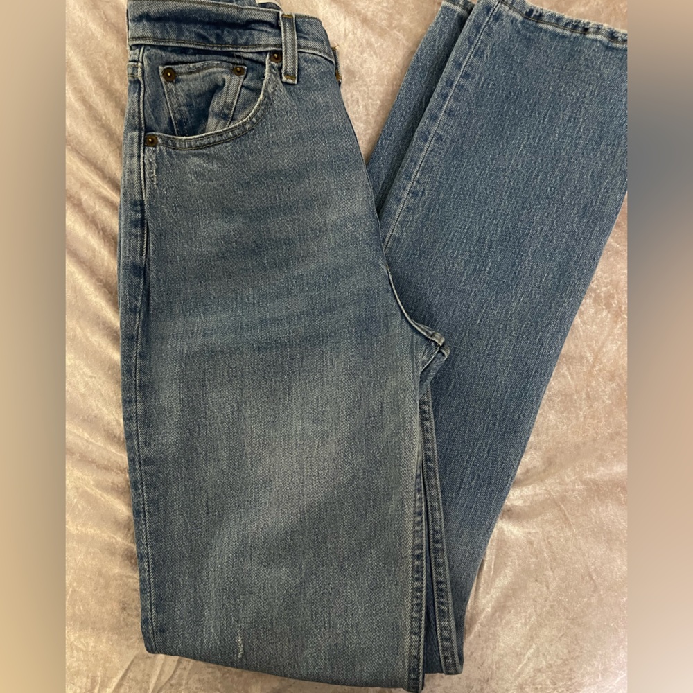 Abercrombie & Fitch 90’s Straight Leg Ultra High Rise Jeans